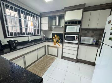 Casa · 160m² · 3 Quartos · 3 Vagas · Geminado 3 dormitórios,com lareira, apenas 100 mts do mar de imbé