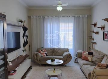 Casa · 120m² · 3 Quartos · 2 Vagas · Casa no Jardim Guarujá com 3 dormitórios, sendo 1 suíte
