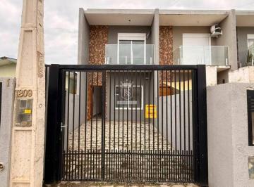 Casa · 90m² · 2 Quartos · SOBRADO COM 2 DORMITÓRIOS EM BOMBAS