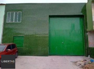 Comercial · 3000m² · 3 Vagas · Pavilhão Comercial com 300 m² e Amplo Estacionamento