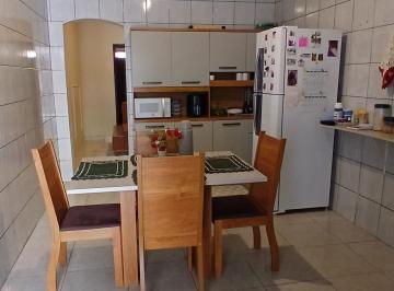 Casa · 120m² · 2 Quartos · Casa para venda em Centro de 120.00m² com 2 Quartos e 1 Suite