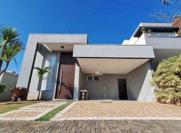 Casa · 165m² · 3 Quartos · 4 Vagas · Casa de Condomínio para venda em Condomínio Vita Verdi de 165.00m² com 3 Quartos, 3 Suites e 4 Garag