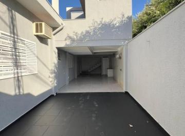Casa · 231m² · 4 Quartos · 4 Vagas · Casa para venda em Higienópolis de 231.00m² com 4 Quartos, 1 Suite e 4 Garagens
