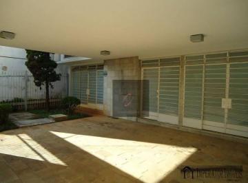 Casa · 200m² · 4 Quartos · 3 Vagas · Casa para venda e aluguel em Centro de 200.00m² com 4 Quartos e 3 Garagens