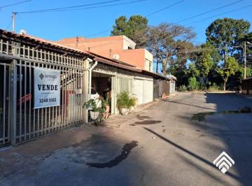 Casa de 4 quartos, Núcleo Bandeirante · Casa reformada à venda no Núcleo Bandeirante 4 quartos suíte garagem financiamento Brasília armários