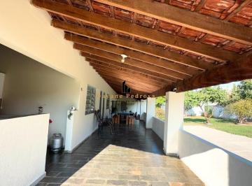 Foto 02 · Maravilhosa Chácara à Venda em Americana-SP, Bairro Praia dos Namorados! 2 Quartos, 1.000m² de Área