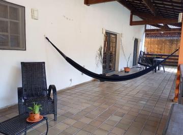 Casa de 3 quartos, Carapicuíba · Casa de 1326 m² com 3 quartos à venda em Chácara dos Junqueiras