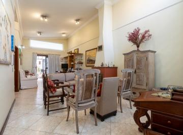 3819a664-b5fe-46fe-be60-0a16d6e85aab · Casa para venda em Planalto Paulista com 2 quartos, sendo 2 suítes, 230m²