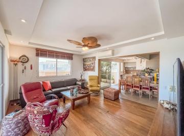 4972be42-769d-48f4-97f9-bad818bec8f6 · Cobertura para venda em Chácara Santo Antônio (Zona Sul) com 3 quartos, sendo 3 suítes, 285m²