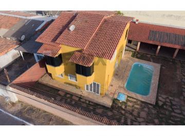 Casa · 193m² · 4 Quartos · 6 Vagas · Casa com 4 Quartos, Área Gourmet e Piscina em Sobradinho