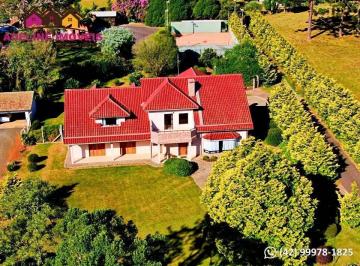 Casa · 479m² · 6 Quartos · 2 Vagas · Casa em Centro, Carambeí