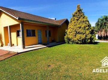Casa · 250m² · 3 Quartos · 2 Vagas · Casa em Colônia, Carambeí