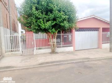 Casa · 52m² · 2 Quartos · Casa em Tronco, Castro