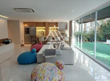 Foto 01 · Casa de luxo em condomínio na Chácara Santo Antônio, São Paulo-SP: 3 suítes, 5 vagas, 600m²