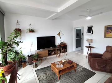 2041b69d-2ef2-4bb3-8682-0fd4c20f4c7d · Imperdível sobrado para venda em Ingleses do Rio Vermelho com 2 quartos, sendo 2 suítes, 89m²