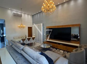 Casa · 153m² · 3 Quartos · 2 Vagas · Casa em Condomínio Mobiliada e Decorada com 03 Suítes.