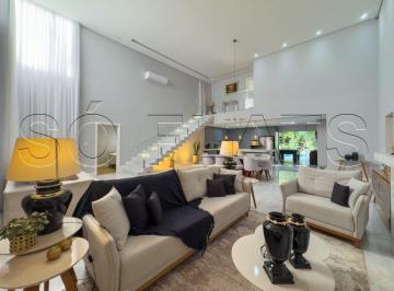 Casa · 730m² · 4 Quartos · 4 Vagas · Casa de Alto Padrão com 730 m², Suíte Máster de 90 m² e Estrutura de Resort Particular