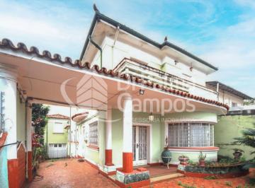 Comercial · 270m² · 8 Vagas · Casa comercial para locação em Mirandópolis com 12 salas e até 8 vagas