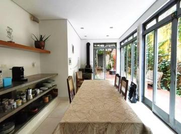 Imóveis-na-Vila-casa-com-quintal-200m² · Casa espetacular na Vila Mariana, pertinho do Parque Ibirapuera - 200m²