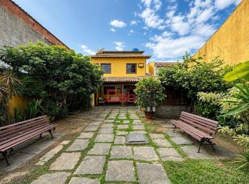 4d2f638f2e3f8a056b7d0dc02fad66005dc518f8 · Casa com 8 dormitórios à venda, 234 m² por R$ 1.350.000,00 - Vila Nova - Cabo Frio/RJ
