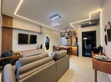 Casa · 116m² · 3 Quartos · 2 Vagas · Espaçosa Casa Geminada à Venda no Caiçara, Praia Grande - 3 Quartos