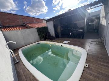 Casa · 152m² · 2 Quartos · 2 Vagas · Casa com piscina à venda, com 2 quartos, no Jardim Mariana II - São José dos Campos, SP