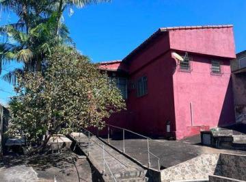 img0 · Casa com 3 Quarto(s) e 2 banheiro(s) para Alugar, 111 m² por R$ 2100 / Mês