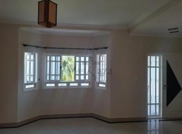 Casa · 330m² · 3 Quartos · 3 Vagas · Oportunidade - Casa Sobrado - Vila Branca - Jacareí - 330m².
