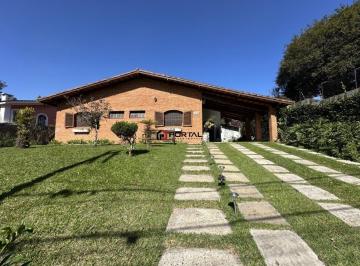 Casa · 270m² · 3 Quartos · 6 Vagas · Casa Térrea à Venda em Condomínio Fechado - Conforto, Espaço e Qualidade de Vida!