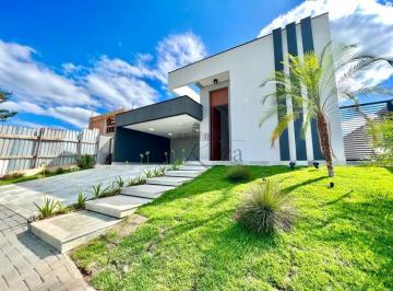 Casa · 548m² · 3 Quartos · 2 Vagas · Casa em Condomínio - Urbanova - Condomínio Residencial Alphaville II - 3 Dormitórios - 280m².