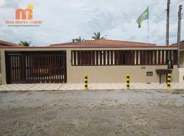 c4d70ad5d4974351b021db5976125647c53bd3eb · Casa com 4 dormitórios à venda, 290 m² por R$ 1.056.000,00 - Iperoba - São Francisco do Sul/SC