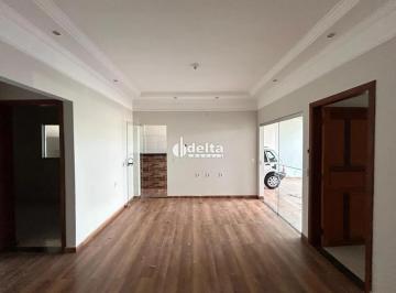 Casa · 250m² · 3 Quartos · 6 Vagas · Casa com 3 quartos sendo 1 suíte disponível para locação no bairro Luizote de Freitas em Uberlândia-