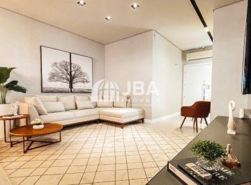 10 · Apartamento à venda - no Centro