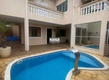 Casa · 260m² · 3 Quartos · 3 Vagas · Casa à venda com 3 dormitórios no bairro da Vila Mota em Bragança Paulista-SP