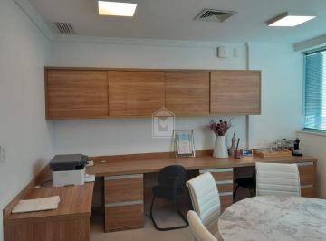 Comercial · 40m² · 1 Vaga · Sala Comercial na Enseada do Suá | 40m² | 1 Vaga | Recepção e Armários