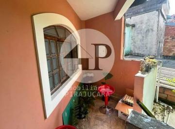 Casa · 212m² · 4 Quartos · 2 Vagas · OPORTUNIDADE!! Casa - ÓTIMA LOCALIZAÇÃO EM Taboão da Serra - Sítio das Madres - SP