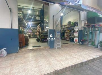 Entrada · Ponto Comercial à venda no Centro em São Vicente.