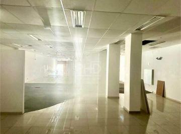 Comercial · 502m² · 28 Vagas · Prédio Comercial para Locação em Vila Alzira – 852 m² e 28 Vagas de Estacionamento