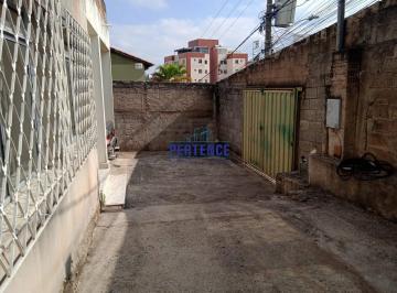 Casa · 290m² · 1 Quarto · Casa à venda - em Ana Lúcia