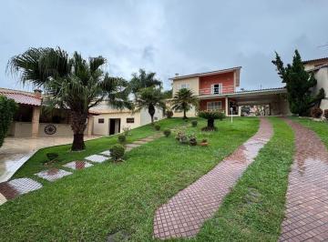 Casa · 400m² · 3 Quartos · 4 Vagas · Casa com 3 dormitórios à venda, 400 m² por R$ 3.000.000,00 - Centro - Guararema/SP