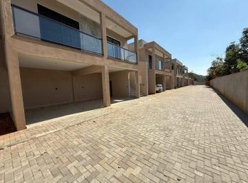 Casa · 147m² · 3 Quartos · 6 Vagas · Casa com 3 dormitórios à venda, 147 m² por R$ 850.000,99 - Bellard - Guararema/SP