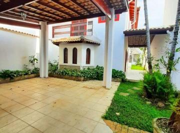 Casa · 214m² · 3 Quartos · 2 Vagas · Sobrado com 3 dormitórios à venda, 214 m² por R$ 1.350.000,00 - Itapema - Guararema/SP
