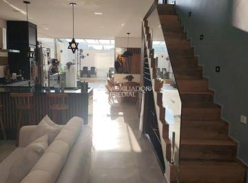 Casa · 208m² · 3 Quartos · 2 Vagas · Sobrado com 3 Quartos (1 suíte) à venda, 220m² - Santa Terezinha