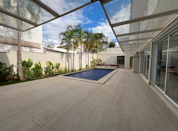 Casa · 536m² · 5 Quartos · 4 Vagas · Sobrado à venda em condominio fechado Jardins Barcelona - Uberlândia - MG