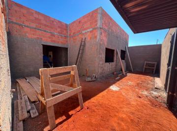 Casa · 75m² · 3 Quartos · 2 Vagas · Casa à venda no bairro Santa Rosa - Uberlândia - MG