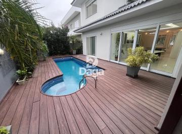 Casa · 248m² · 4 Quartos · 2 Vagas · Viva a Tranquilidade - Casa em Condominio Fechado Exclusivo Na Vargem Pequena/Florianópolis