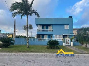 Casa · 100m² · 3 Quartos · 3 Vagas · Sobrado em Brejatuba, Guaratuba/PR
