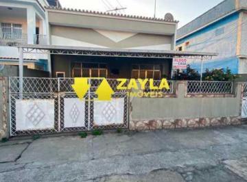 Casa · 2 Quartos · 2 Vagas · Excelente casa de frente com 2 quartos e vaga em Irajá RJ