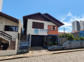 Casa · 180m² · 4 Quartos · 2 Vagas · CASA QUATRO DORMITÓRIOS NO PANAZZOLO