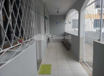 Casa · 90m² · 2 Quartos · 1 Vaga · Casa Linear com Quintal e Excelente Localização na Praça Seca!